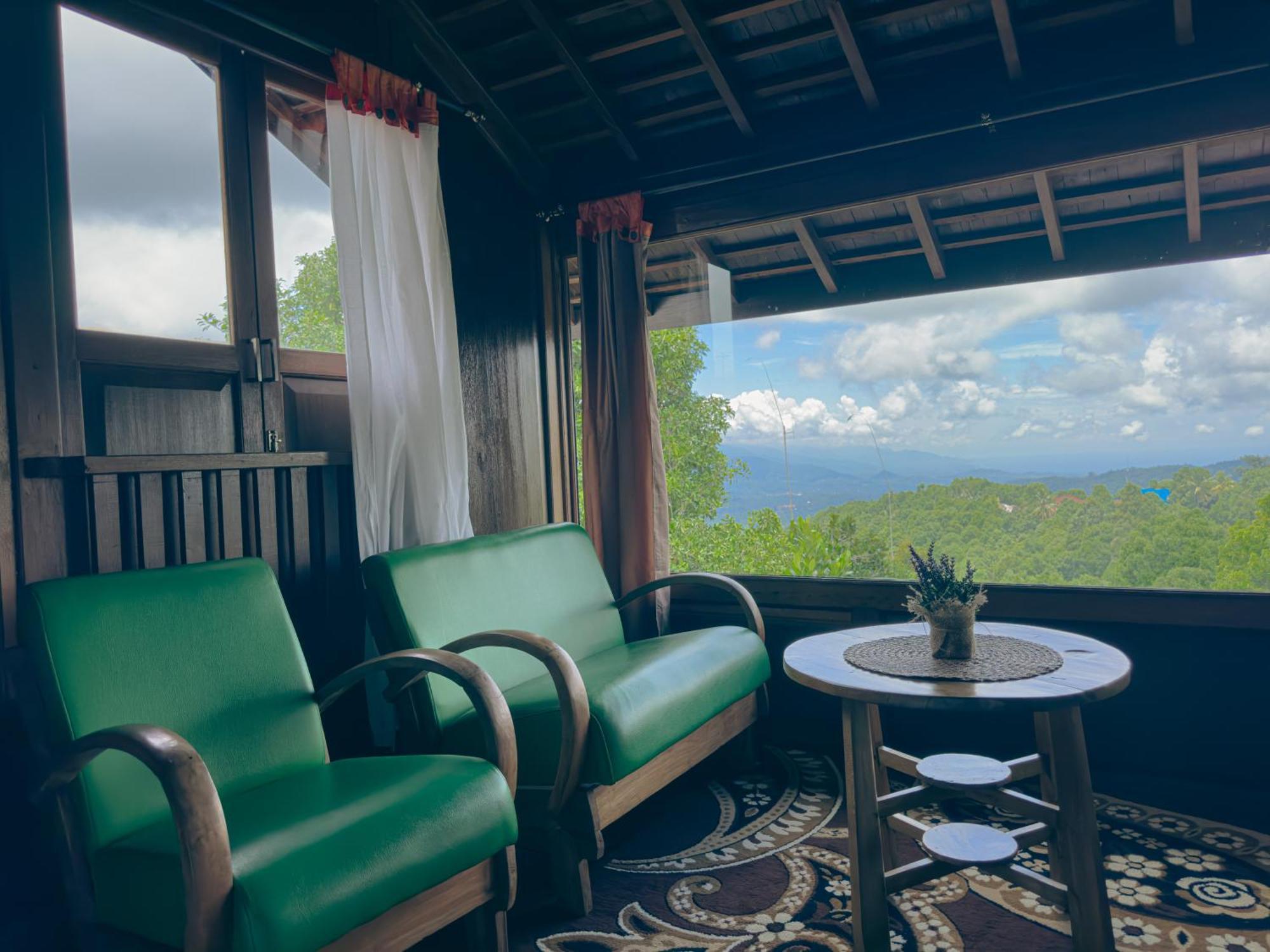 Gasthaus Munduk Tjeraki House Exterior foto